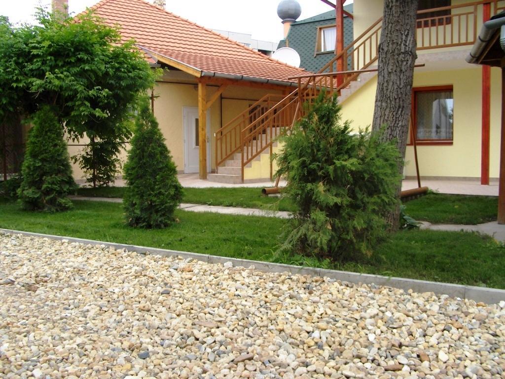 Ferenczi Apartament Hotel Hajdúszoboszló Buitenkant foto