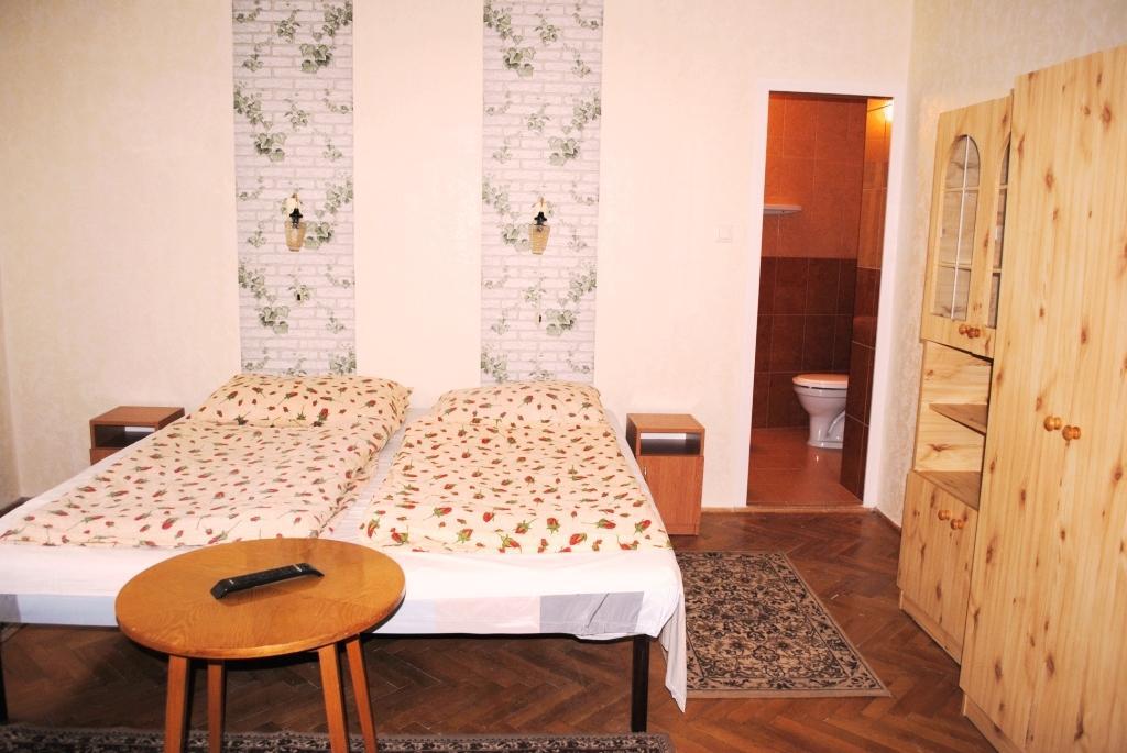 Ferenczi Apartament Hotel Hajdúszoboszló Buitenkant foto